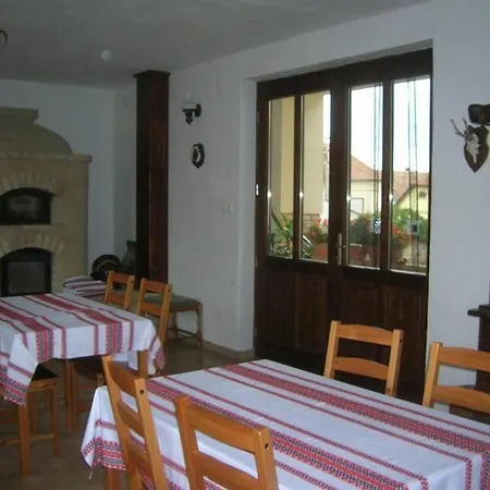 Vadaszkuert Vendegfogado Bed & Breakfast *