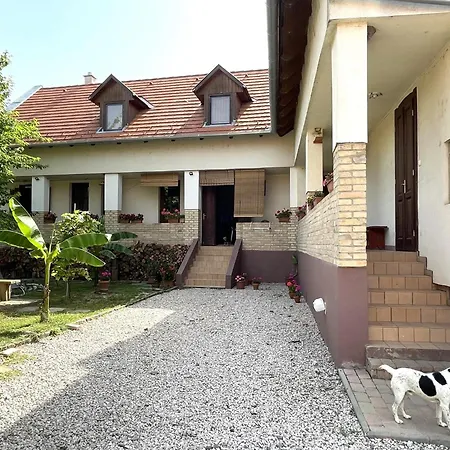 Bed and Breakfast Vadaszkuert Vendegfogado