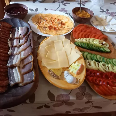 Vadaszkuert Vendegfogado Bed & Breakfast *
