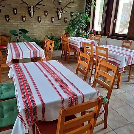 Vadaszkuert Vendegfogado 3*